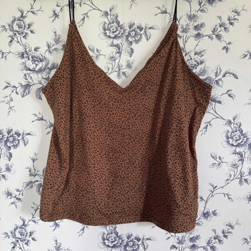 Relaxed Leopard Print Cropped Camisole Top